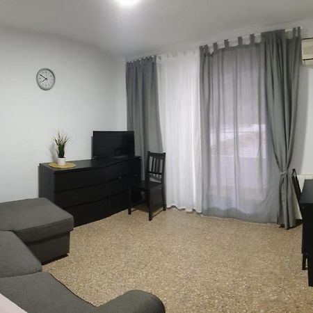 Apartment For 6 People. Valencia Kültér fotó