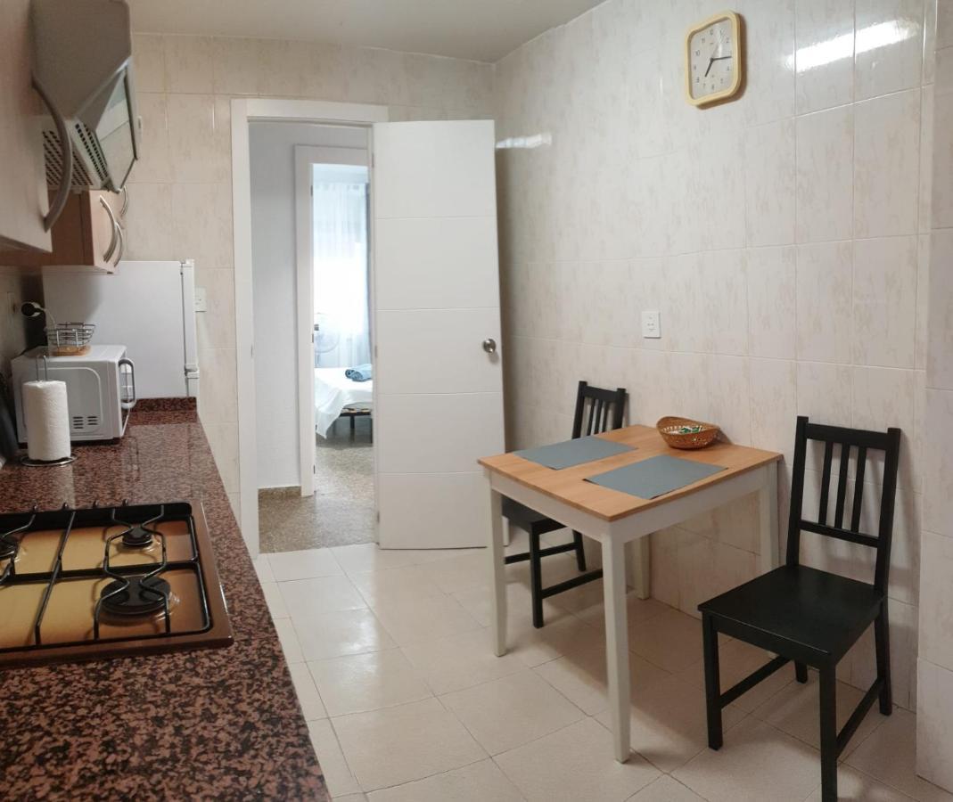 Apartment For 6 People. Valencia Kültér fotó